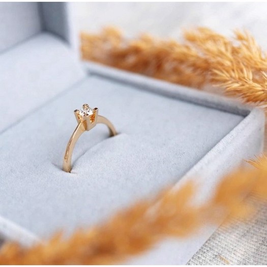 STAR Ring, 14 kt guld med 4 greb - L1969
